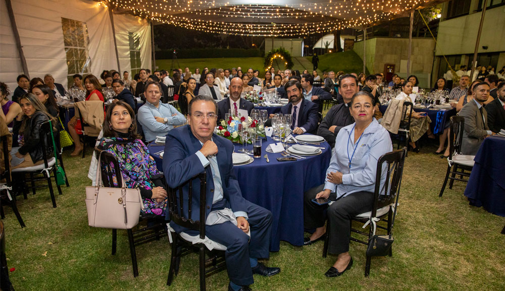 Nuestra Comunidad Anáhuac participa en Cena con Causa en beneficio de VIFAC