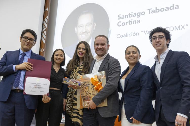 Encuentro de alumnos con el candidato a la jefatura de gobierno de la CDMX: Santiago Taboada Cortina