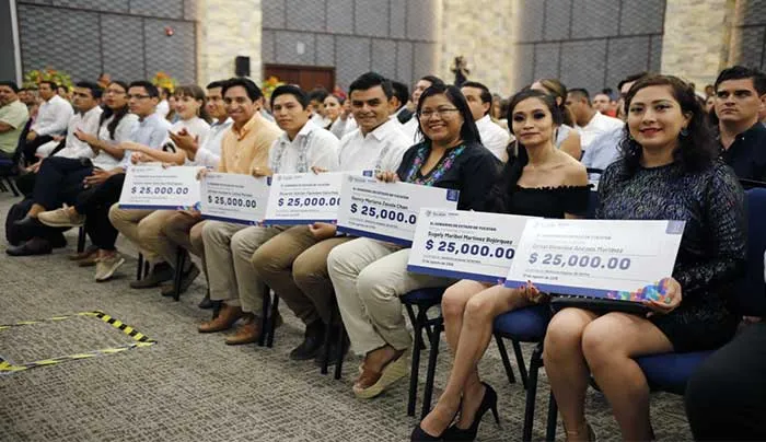 Participantes del Programa Lean Startups México ganan el Premio Estatal de la Juventud