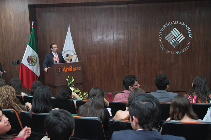Secretario de Desarrollo Rural, Sustentabilidad y Ordenamiento Territorial del Estado de Puebla imparte conferencia en la Universidad Anáhuac