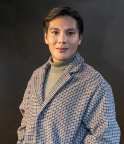 Egresado Carlos Galindo