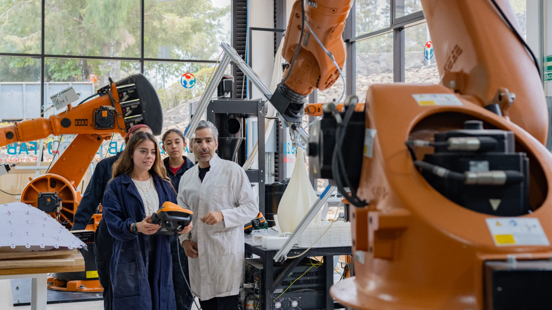 Estudiantes de ingeniería de la universidad anáhuac