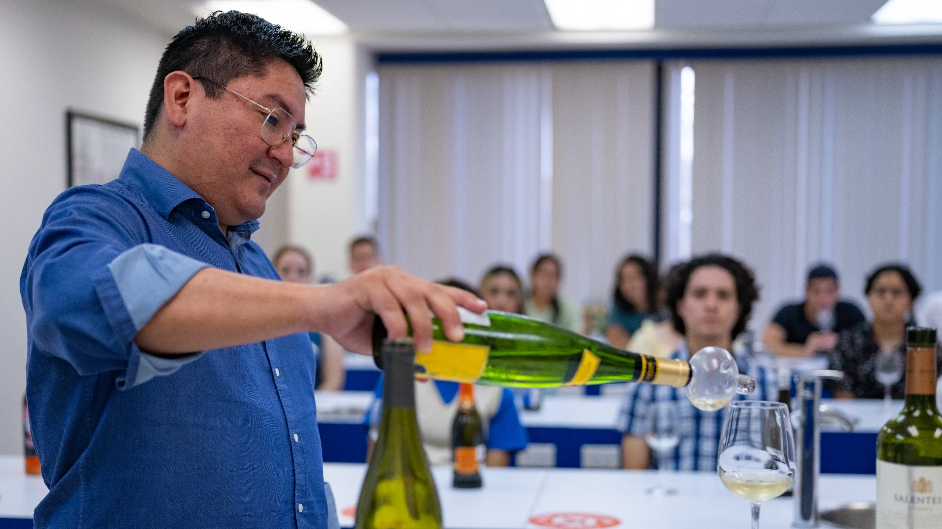 Clase de dirección de restaurantes servicio de bebidas