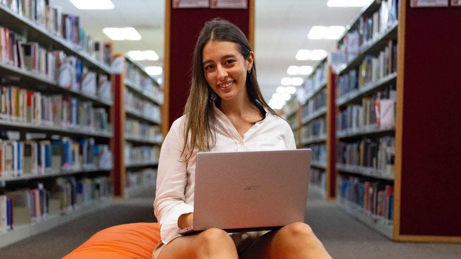 estudiantes en busqueda de sus practicas profesionales