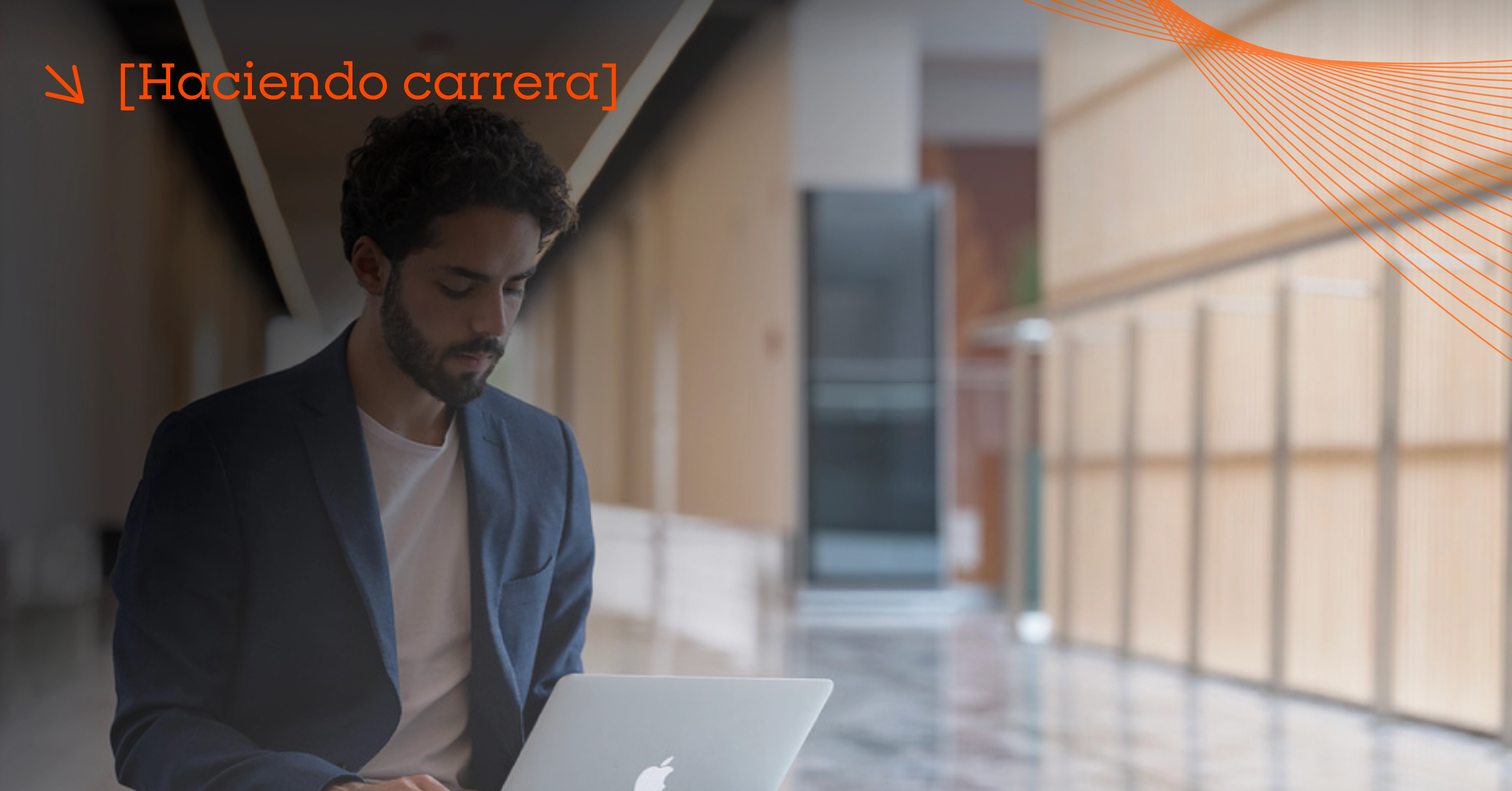 Hombre profesionista evaluando porque debería estudiar un MBA