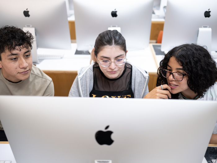 alumnos utilizando tecnicas de estudio