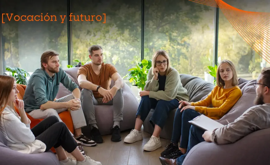 grupo de alumnos en practica de psicologia social 