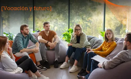 grupo de alumnos en practica de psicologia social 