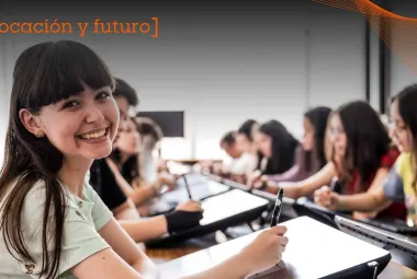 alumna de una carrera creativa en la universidad anahuac 