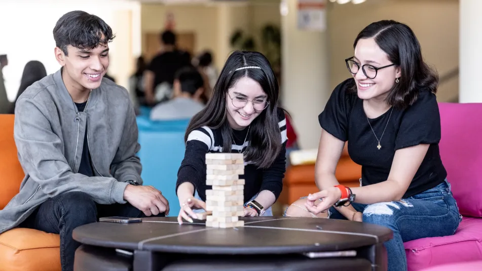 Estudiantes en campus anahuac