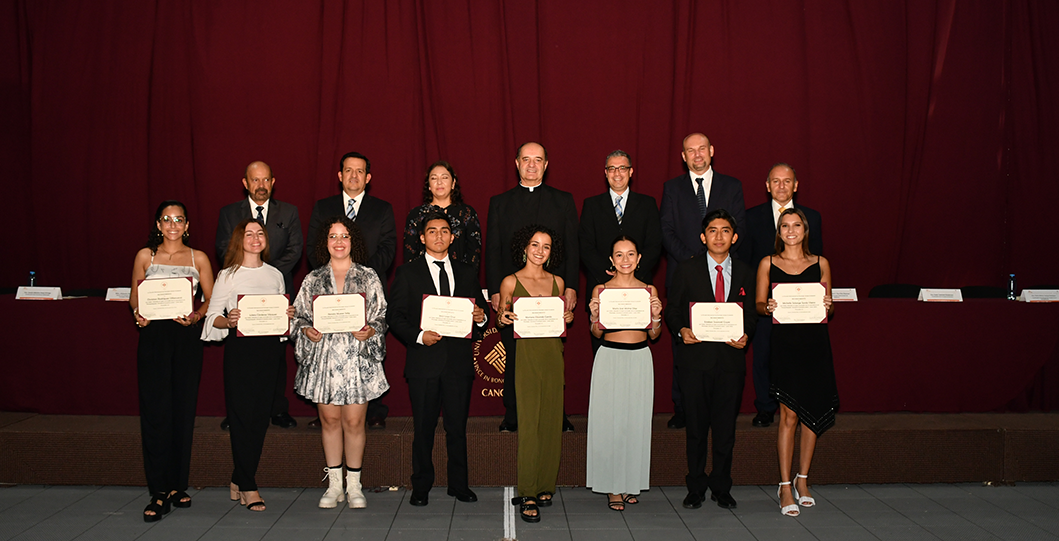 Entrega la Universidad Anáhuac Cancún reconocimientos a los Mejores Promedios del semestre enero – mayo 2022