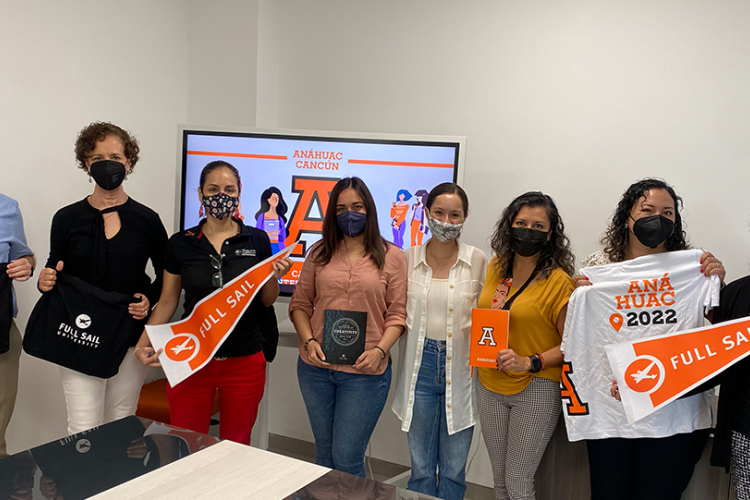Anáhuac Cancun University receives a visit from Full Sail University