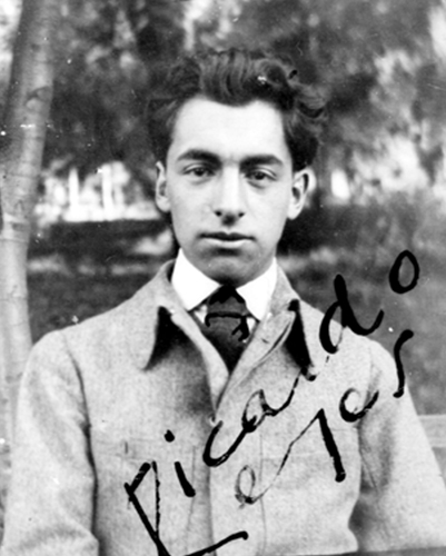 Tres libros de Pablo Neruda que no pueden faltar en una biblioteca
