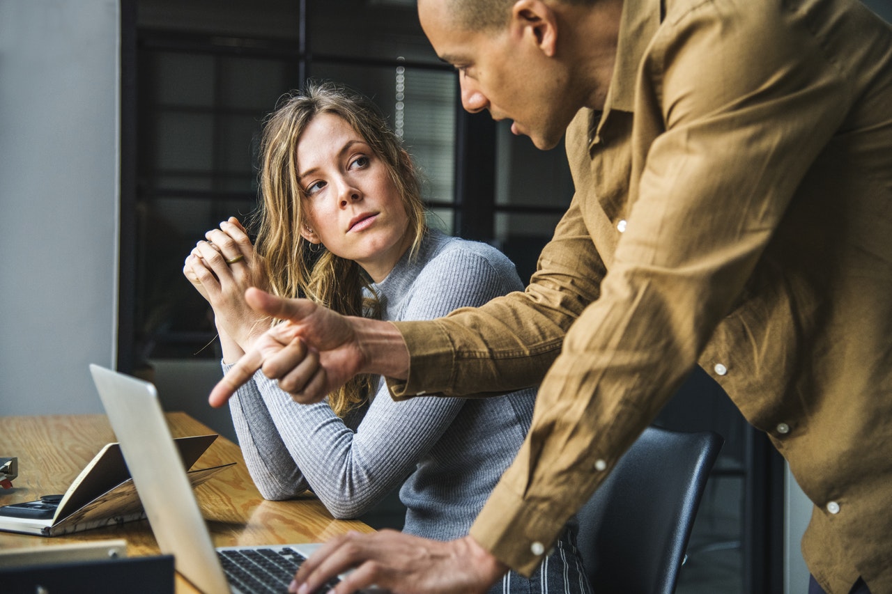 Cómo entablar conversaciones sinceras en el trabajo