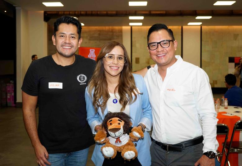 Networking de Egresados Universidad Anáhuac Oaxaca