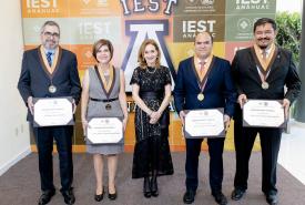 Entrega de Medallas de Liderazgo IEST Anáhuac