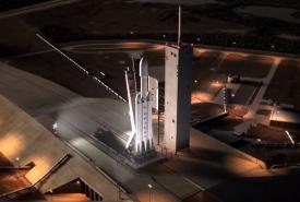 SpaceX lanzó el Falcon Heavy.