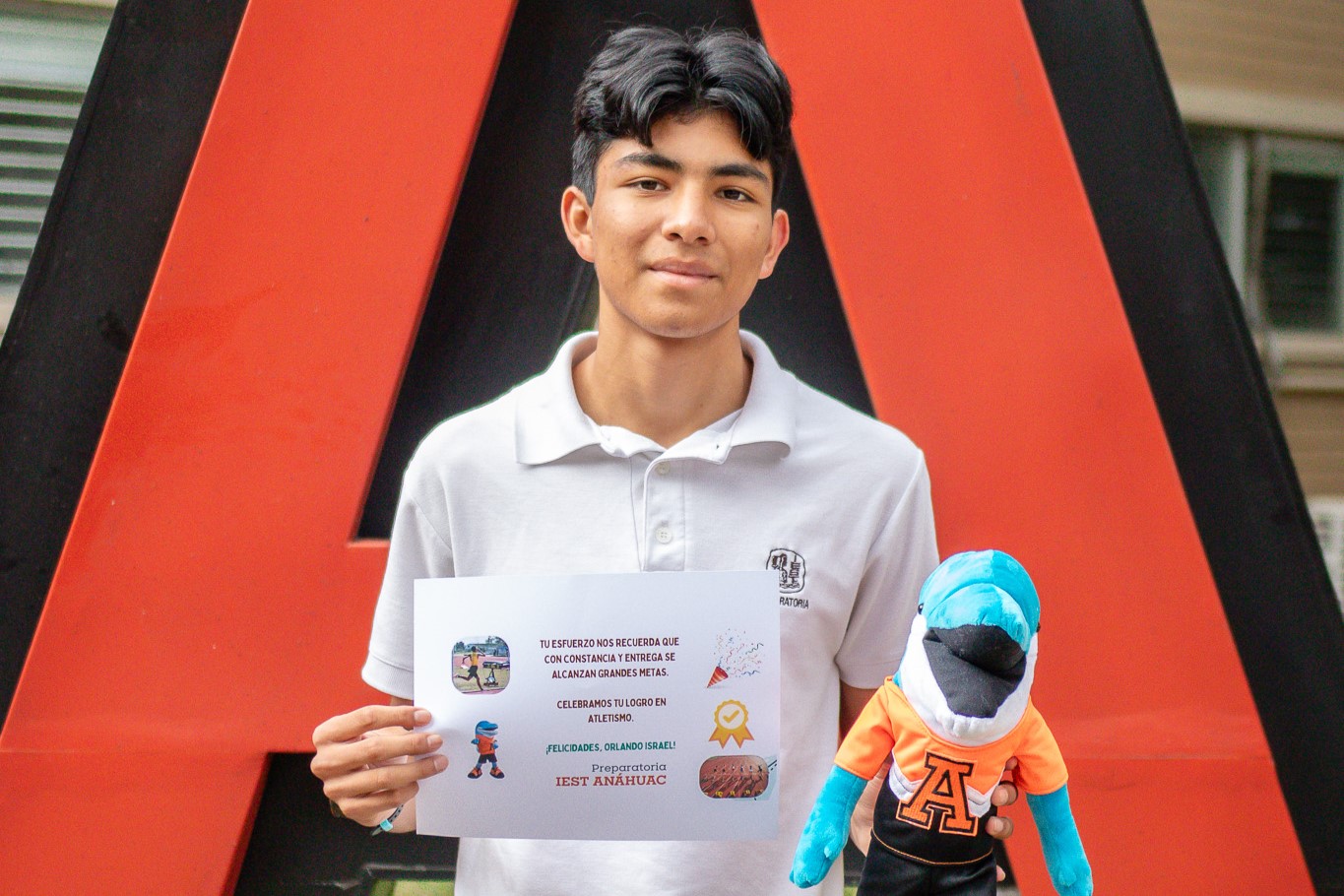 Orlando Guerrero, alumno de Preparatoria, 3er lugar Atletismo, en la Olimpiada de CONADE.