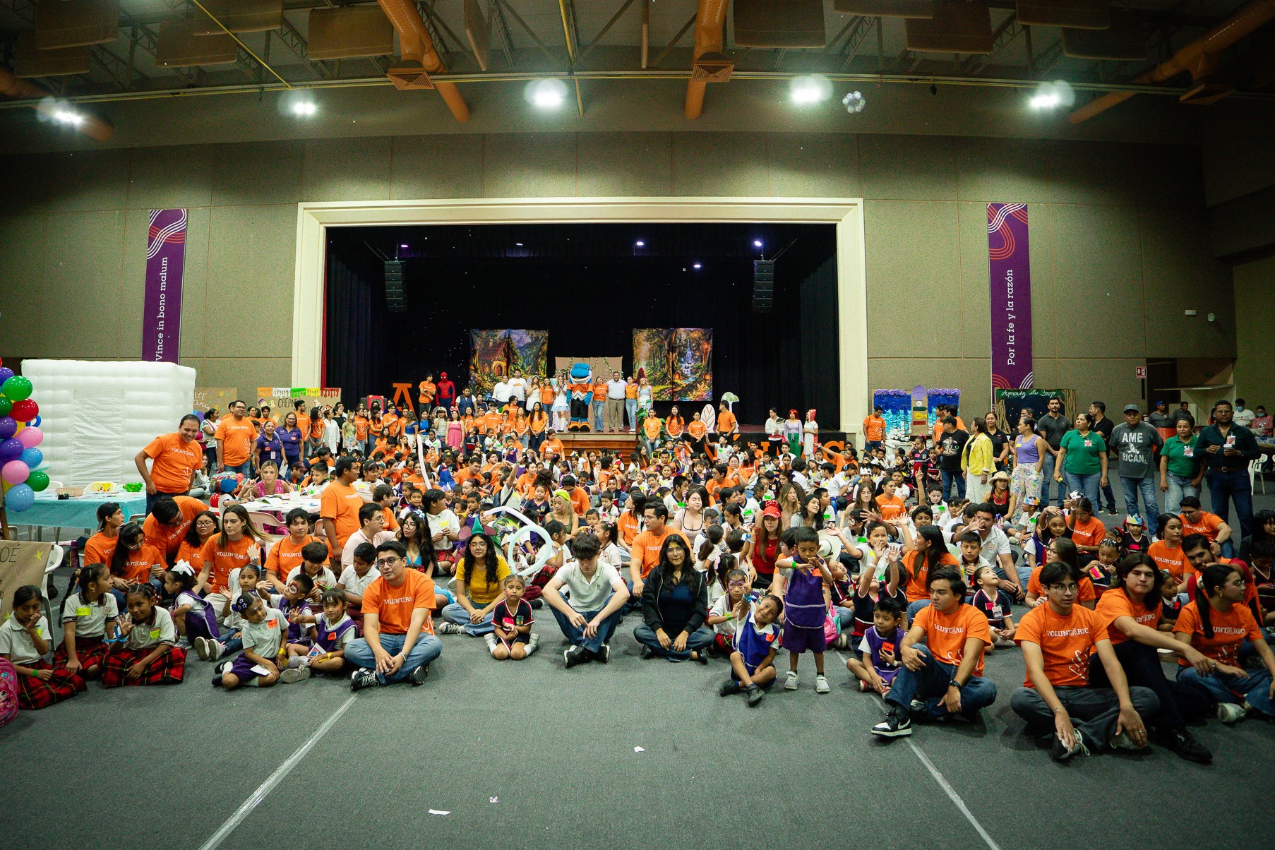 Foto multitudinaria durante el ASI X los Niños 2026.