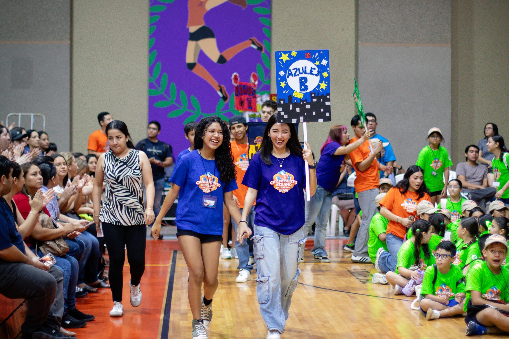 Desfile de niños del Campamento de Verano del IEST Anáhuac, 2026.