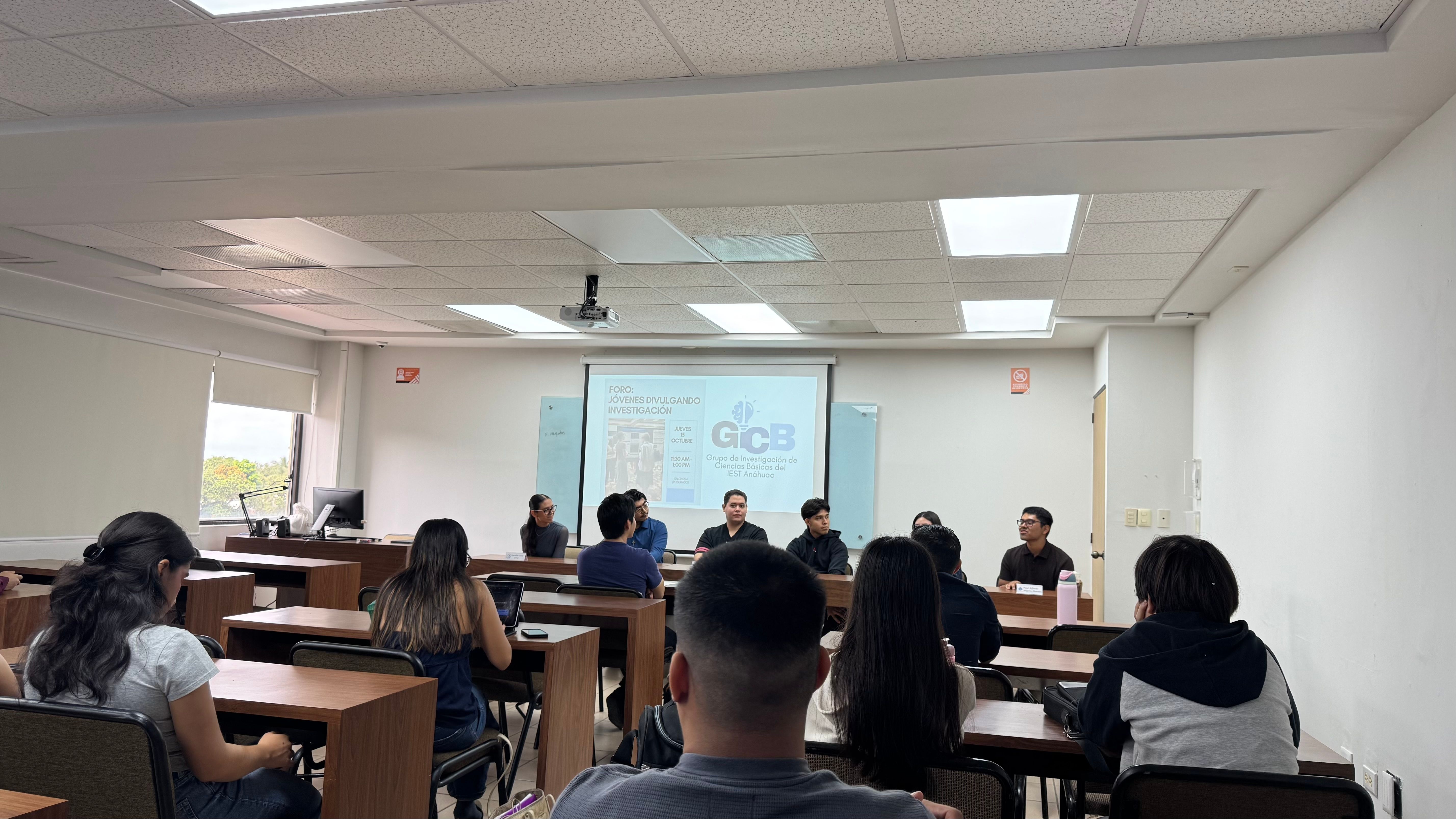 Foro: Jóvenes divulgando investigación