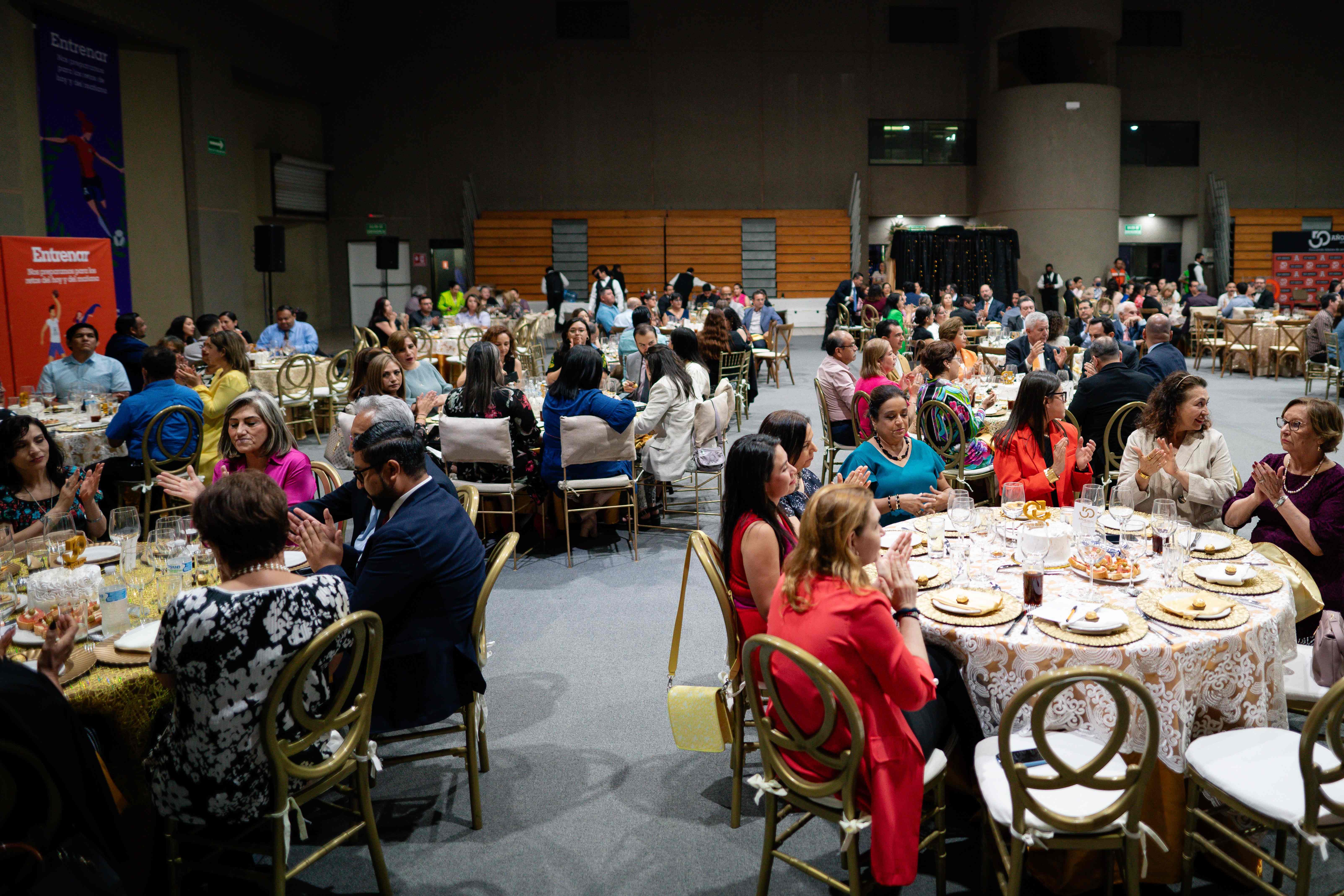 cenamaestros240501