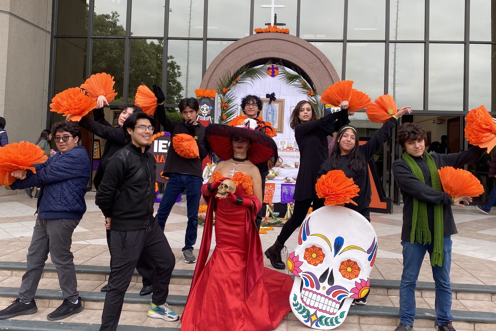 Evento de Día de Muertos en el Centro de Información del IEST Anáhuac