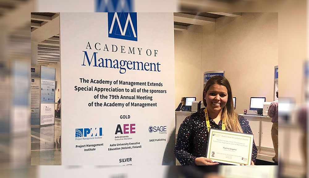 RECONOCIMIENTO BEST CRITICAL DISSERTATION AWARD