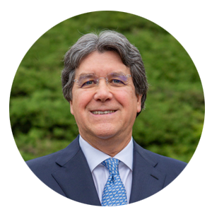 Dr. Carlos Jarque Uribe