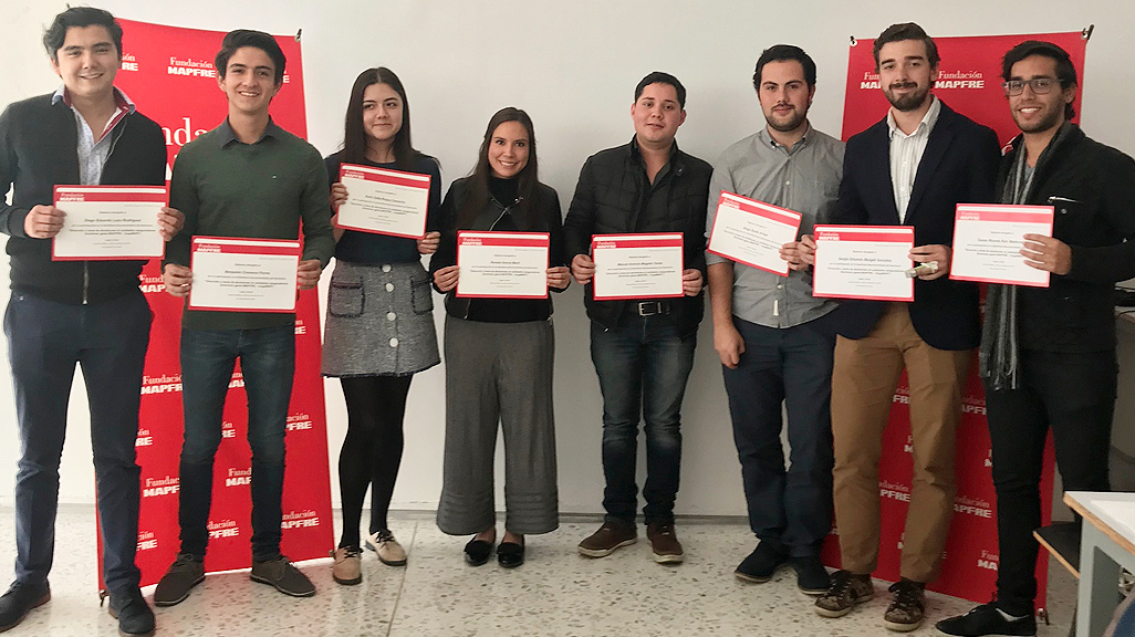 Alumnos de Actuaría destacan en Certamen Interuniversitario BugaMap