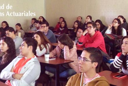 Imparten plática de Cuaresma en la Facultad de Ciencias Actuariales