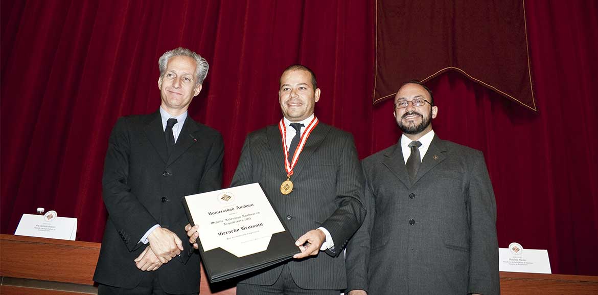 2011: Gerardo Broissin