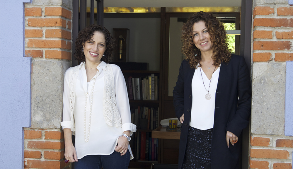 Distinguen a egresados de Arquitectura en la entrega de los Premios Noldi Schreck