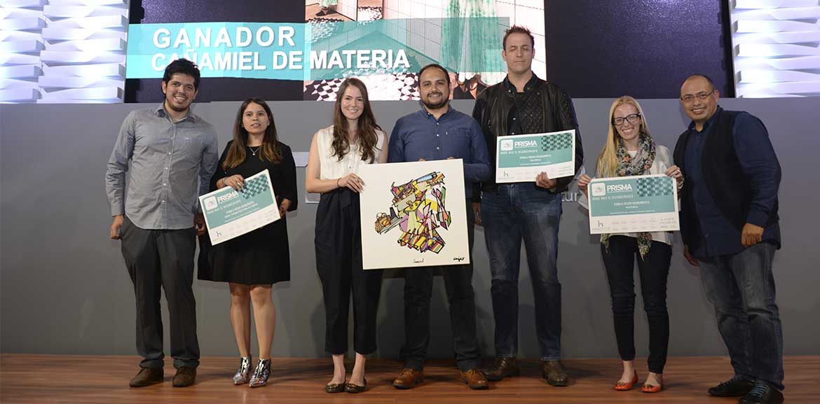 Egresados de Arquitectura reciben el Premio de Interiorismo Mexicano PRISMA