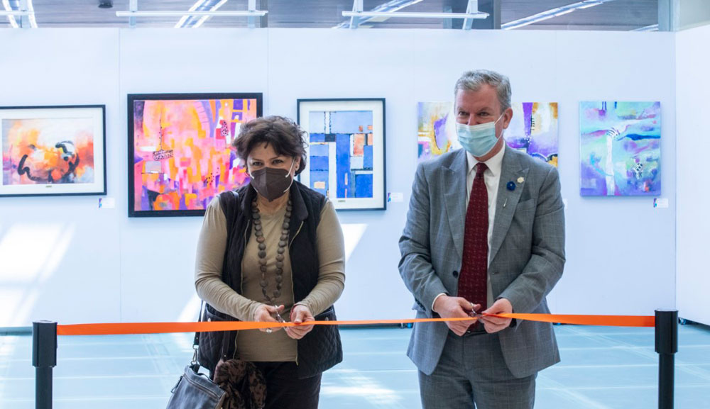 Un recorrido por “Caminos de Luz y de Color”, exposición de la artista Rocío Klapés.