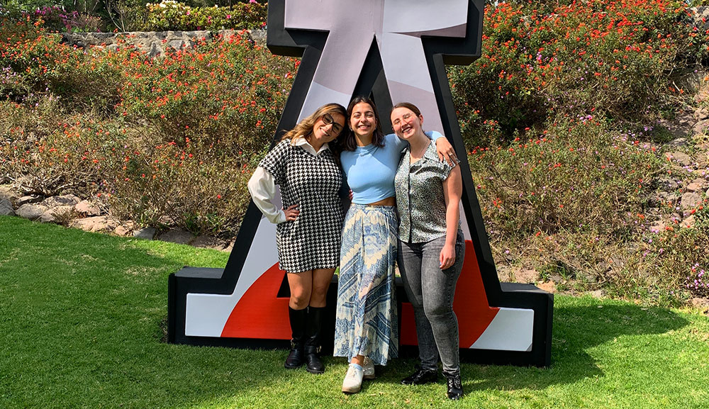 Jaqueline Pratt, Jimena Muñoz and Elian Vulfovich