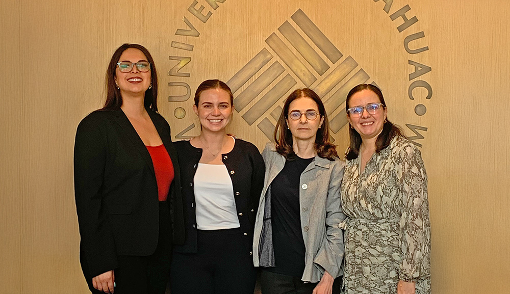 Inés Hanhausen earns her Master's degree in Bioethics with honors