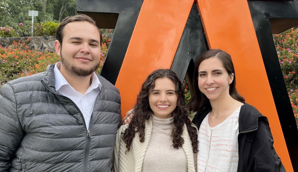 Médicos pasantes de servicio social concluyen estancia en la Facultad de Bioética