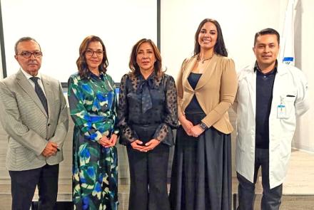 School of Bioethics present at the Ángeles Mocel Hospital Medical Conference 2025