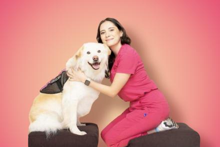 Tamara Hernández publica en Reforma Club sobre psicoterapia asistida con animales