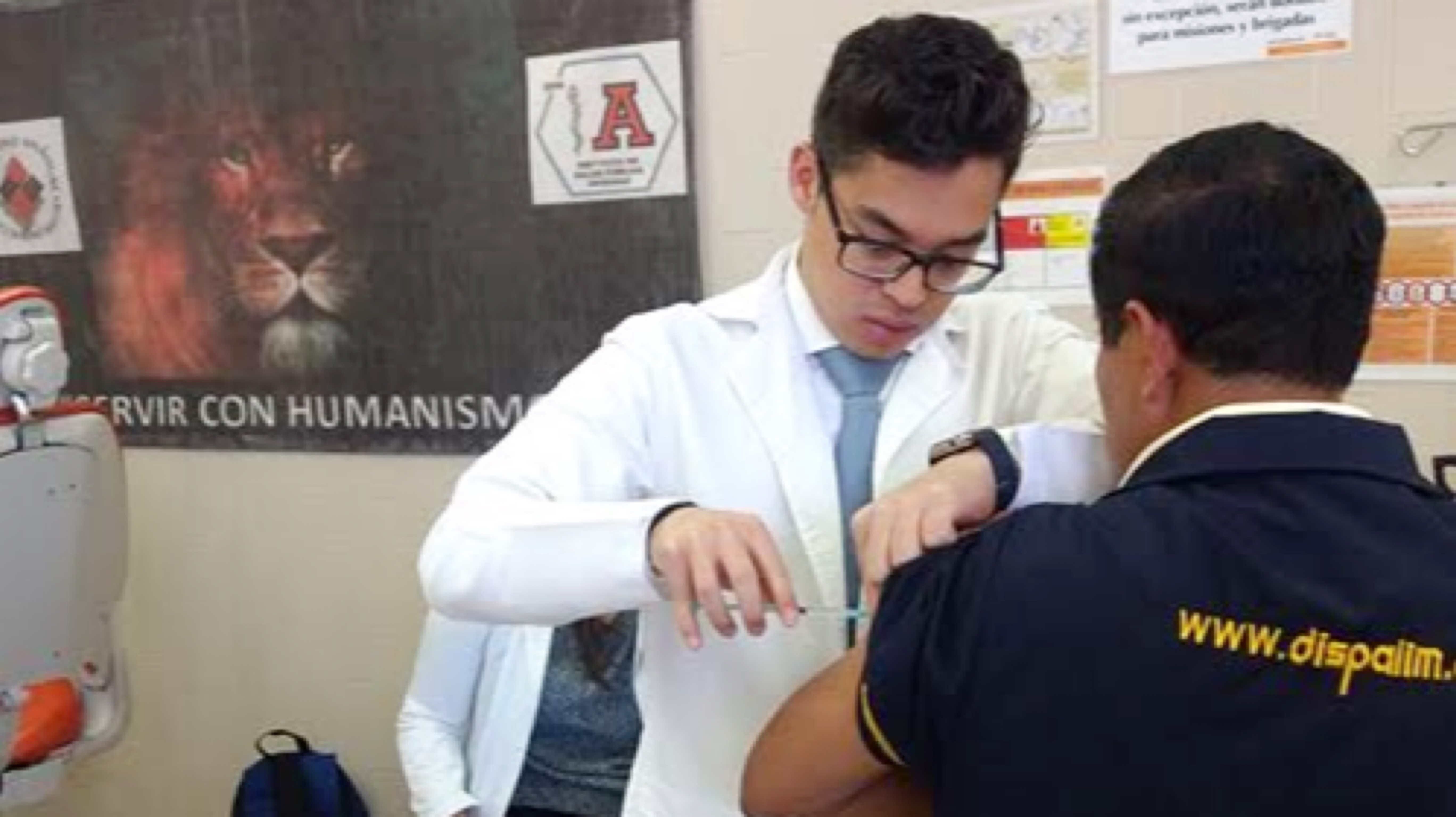 Vacunación a Alumnos de Odontología Anáhuac