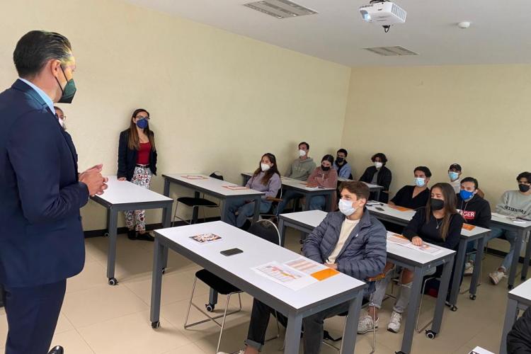 La Escuela de Ciencias del Deporte da la bienvenida a los alumnos de nuevo ingreso