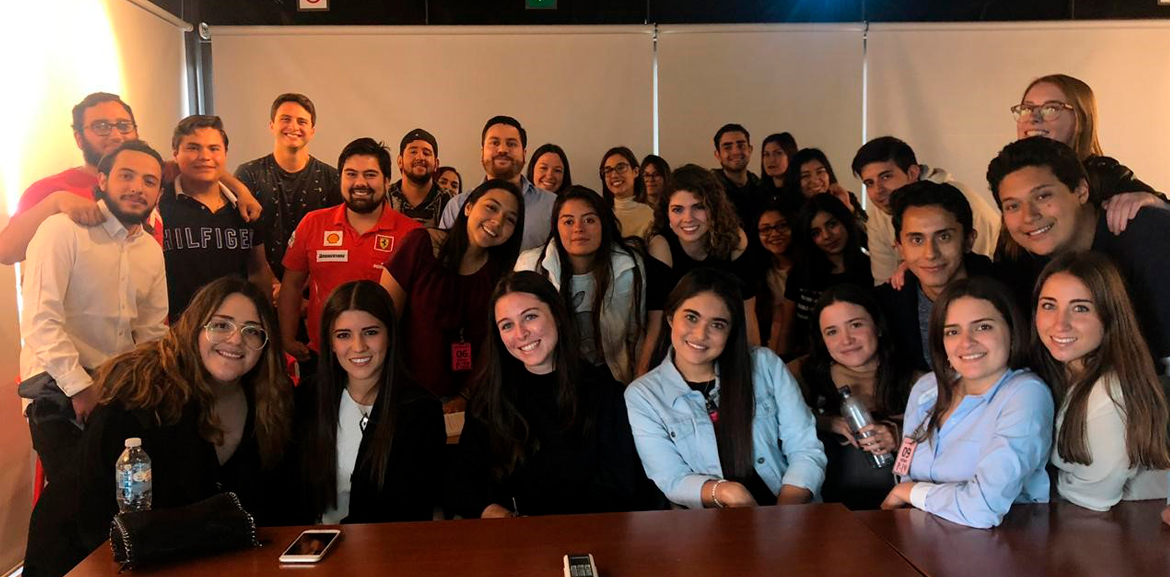 Alumnos de Comunicación visitan la agencia Publicis Communications México