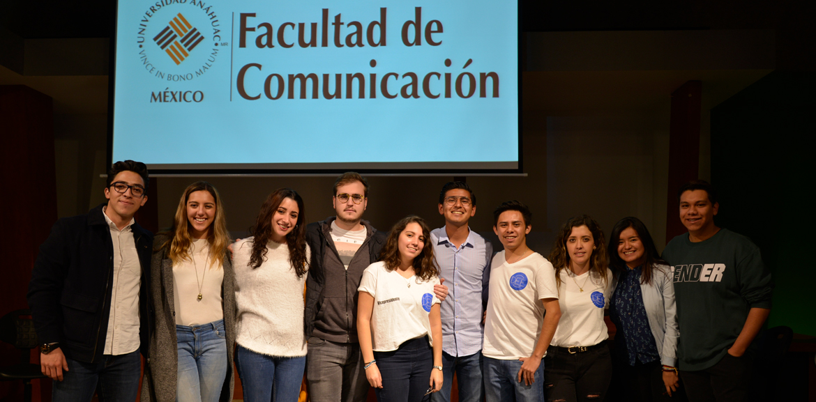 La Facultad de Comunicación recibe a sus alumnos de nuevo ingreso 