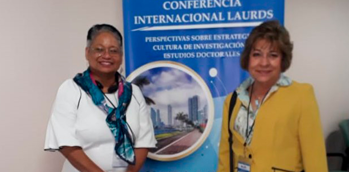 La Dra. María Antonieta Rebeil imparte conferencia internacional en Panamá 