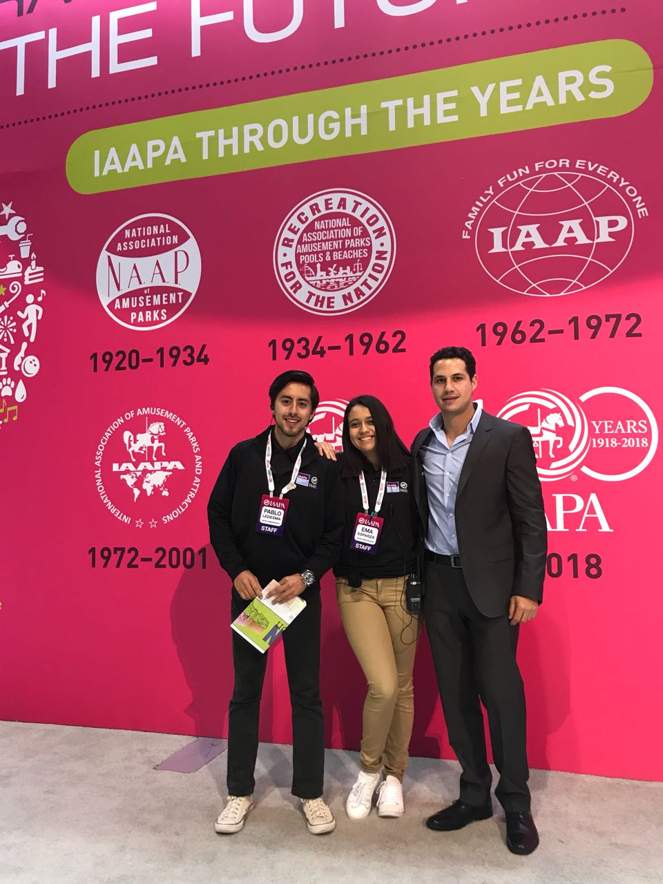 Alumnos de Dirección de Empresas de Entretenimiento participan en la IAAPA en Orlando