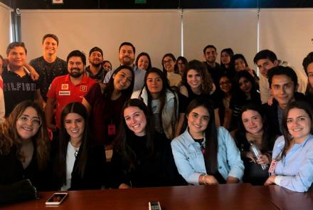 Alumnos de Comunicación visitan la agencia Publicis Communications México