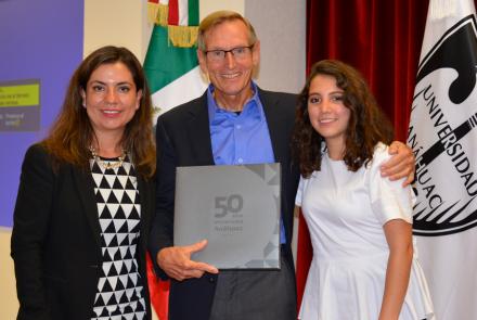 Tom Wages imparte la Cátedra Prima de Empresas de Entretenimiento