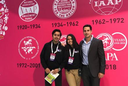 Alumnos de Dirección de Empresas de Entretenimiento participan en la IAAPA en Orlando