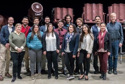 Alumnos realizan viaje académico a Los Ángeles 